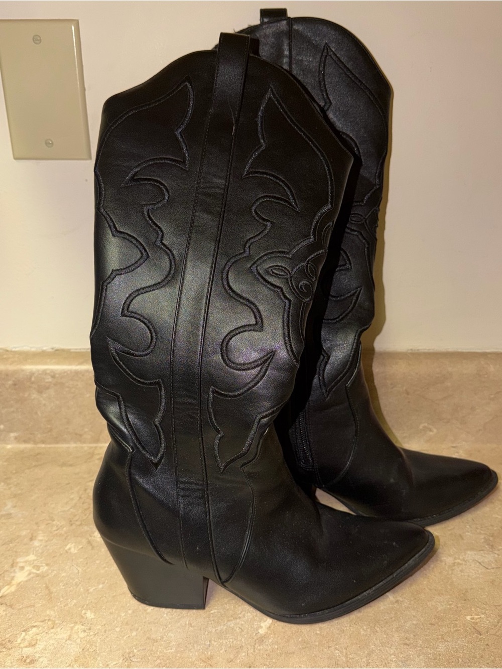 Windsor Western Standoff Black Faux Leather
Cowboy Boots Women's Size 7